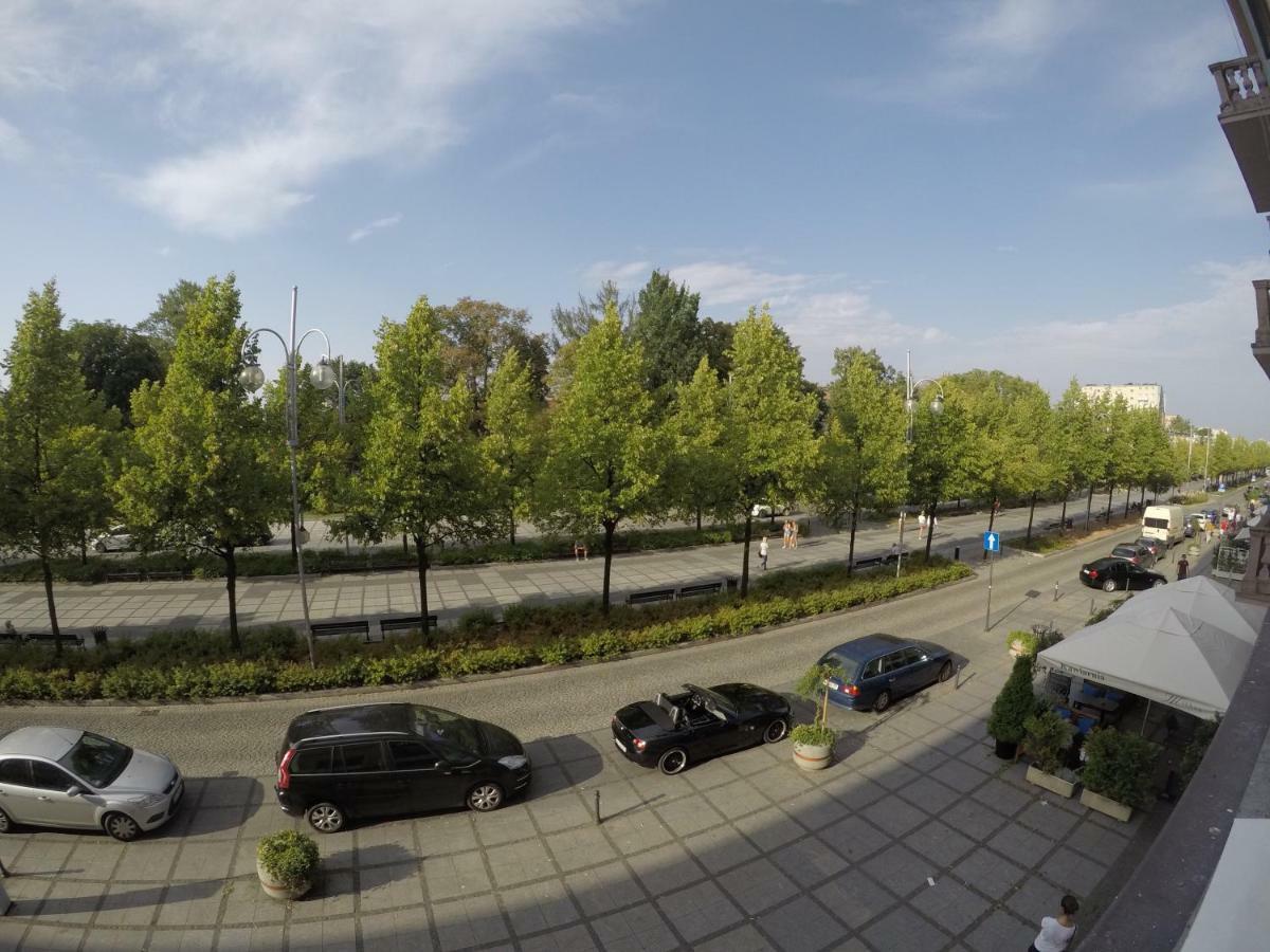 Nowoczesny Apartament III Al. Nmp Czestochowa Luaran gambar