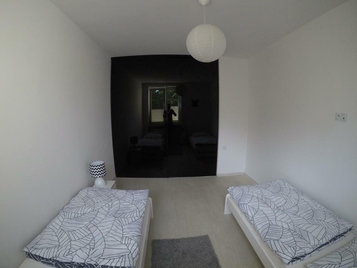 Nowoczesny Apartament III Al. Nmp Czestochowa Luaran gambar
