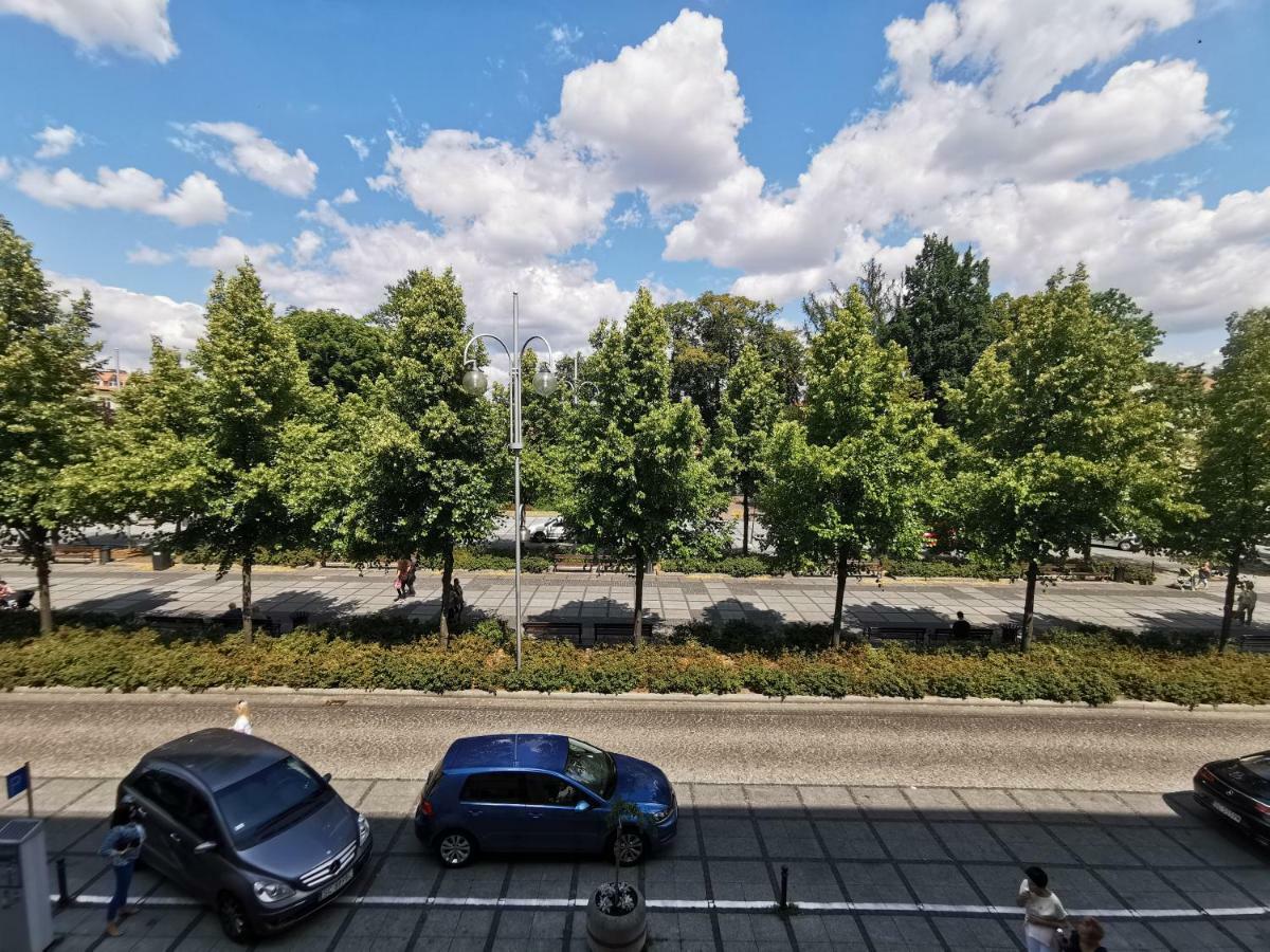 Nowoczesny Apartament III Al. Nmp Czestochowa Luaran gambar