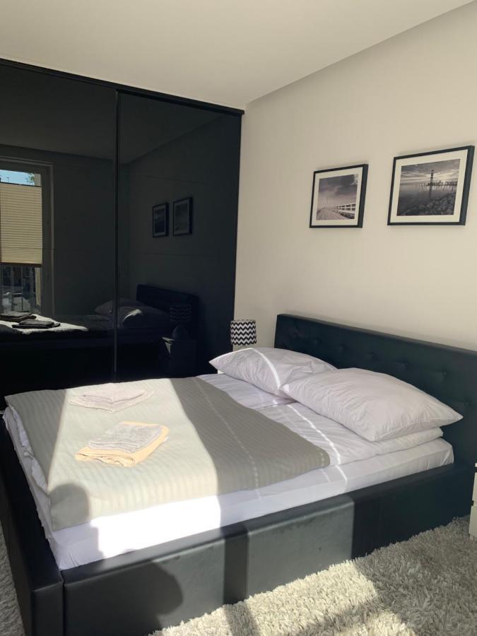 Nowoczesny Apartament III Al. Nmp Czestochowa Luaran gambar